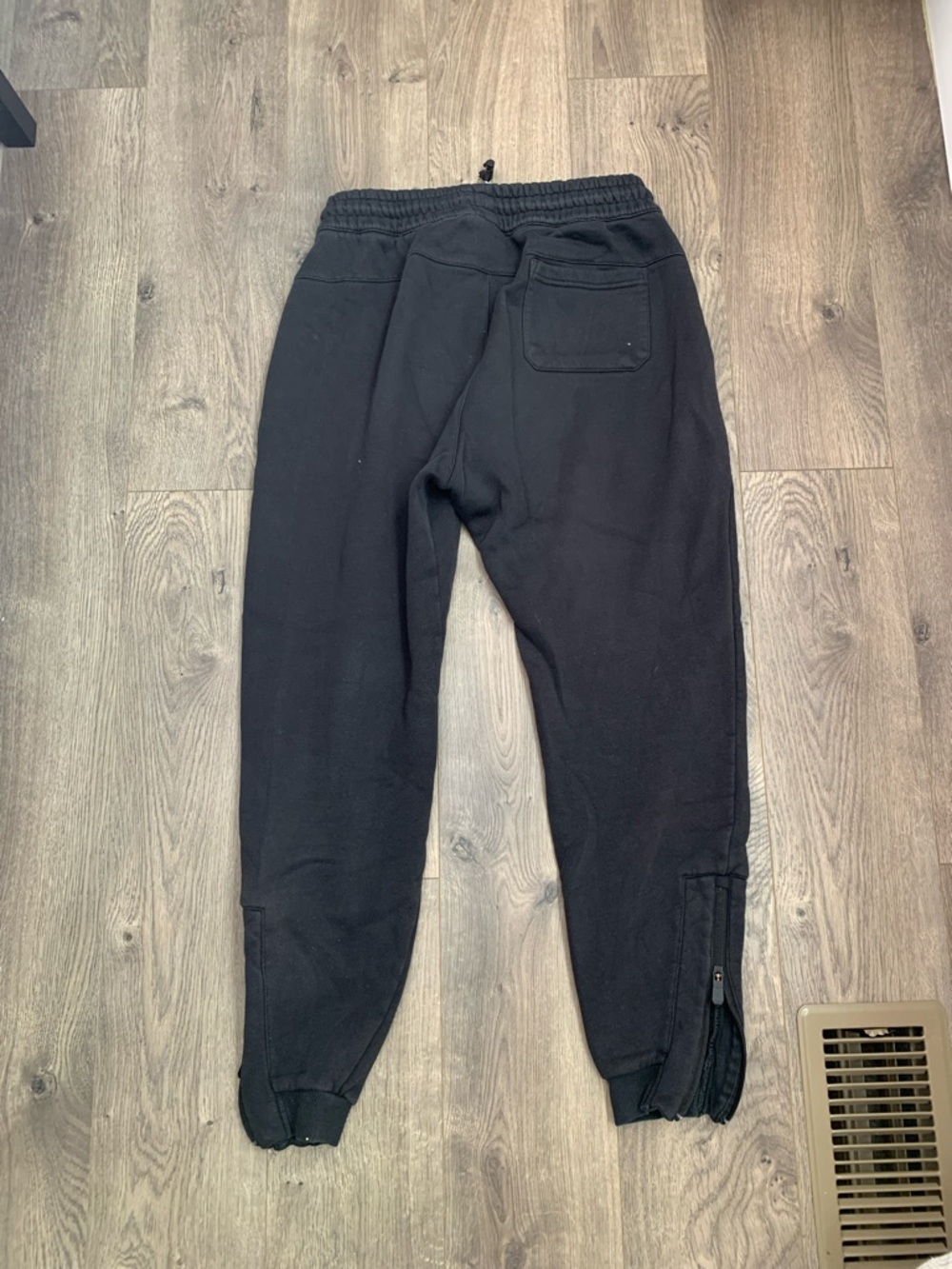 Men's Reebok Joggers - Picture 4 of 5